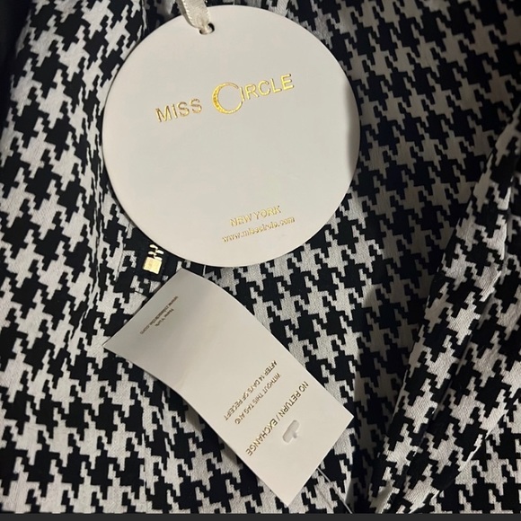Miss Circle Kylie Houndstooth Dress Size L - Picture 2 of 2